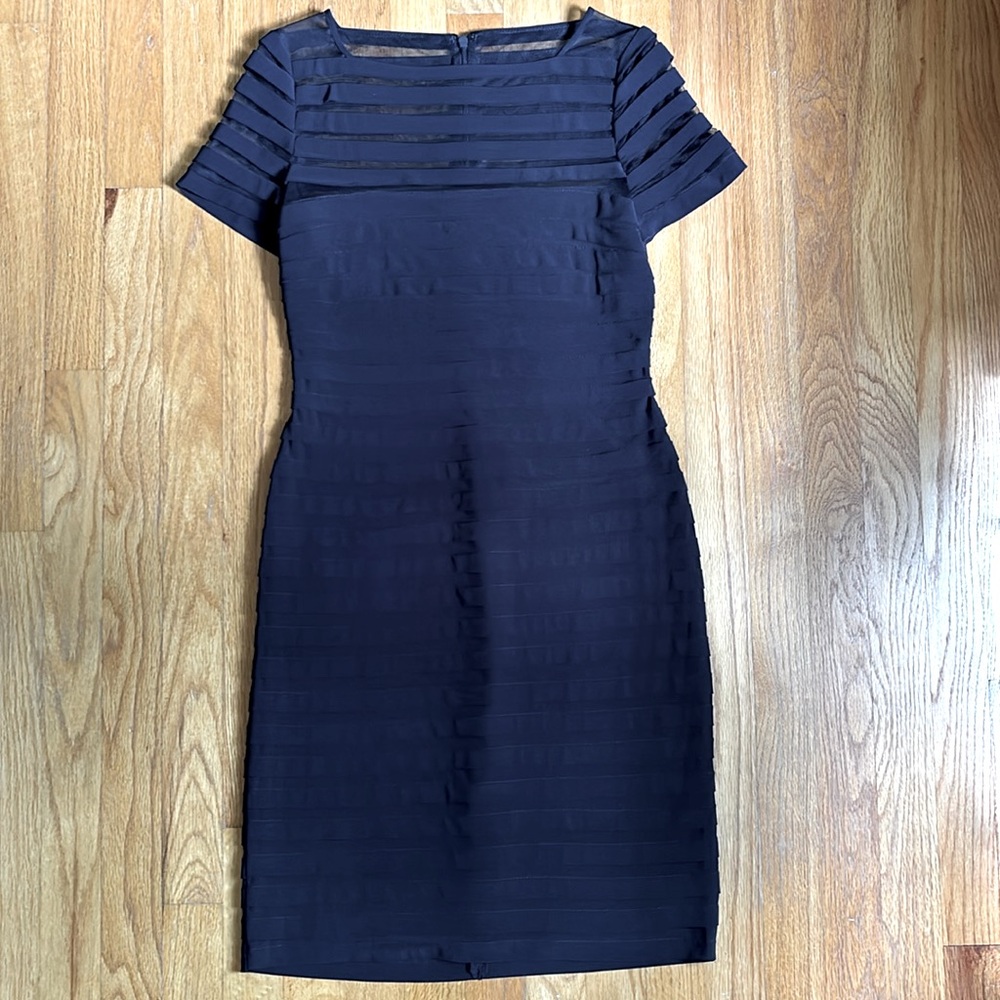 Adrianna Papell navy blue cocktail dress size 6